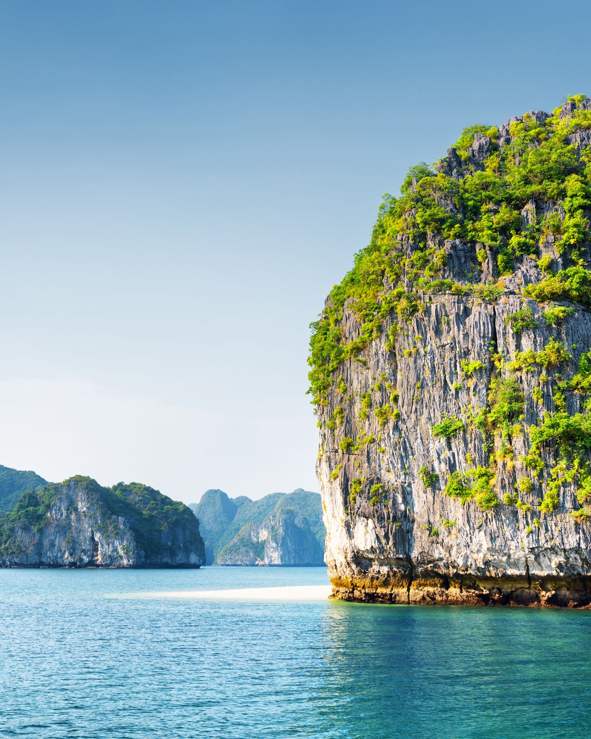 baie de ha long vietnam
