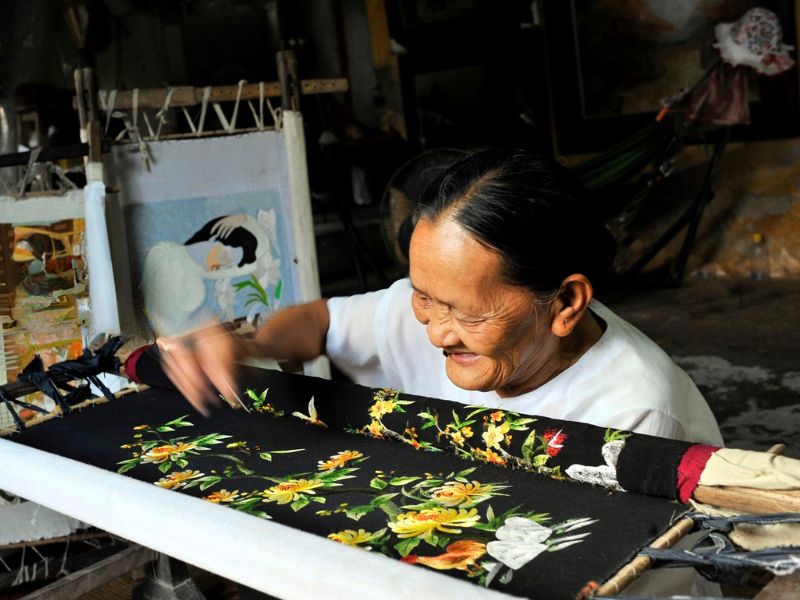 Village de broderie de Quat Dong