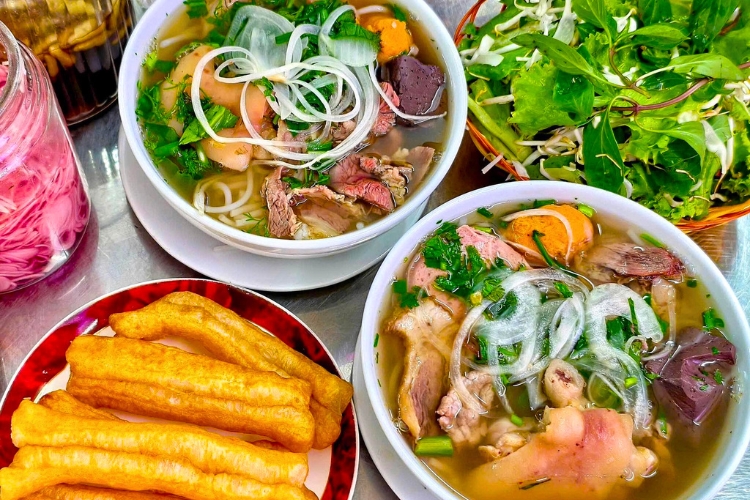 Bun Bo Hue (Nouilles au boeuf de Hue)