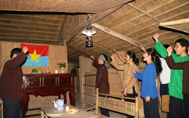 Tunnels de Cu Chi Trang Chien Khu