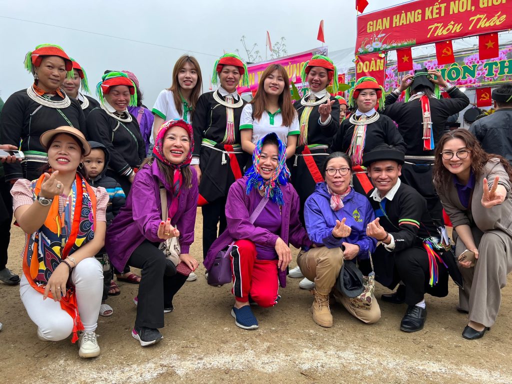 Inauguration du pont en béton Thac Tau, commune Cao Bo, district Vi Xuyen, Ha Giang