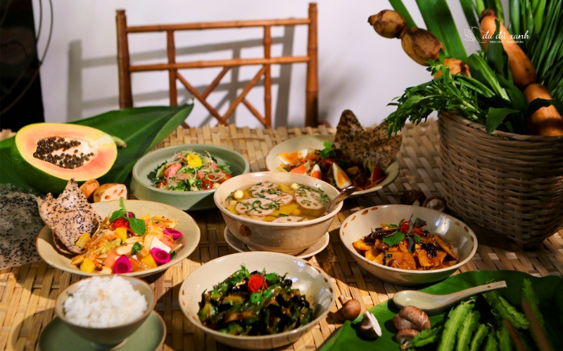 Đu Đủ Xanh vous invite à déguster un repas végétarien sain, élaboré à partir d'ingrédients naturels