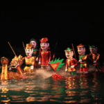 spettacolo delle marionette sull'acqua