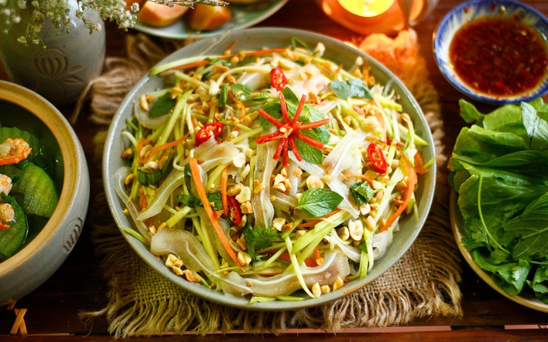 Goi xoai– salade vietnamienne de mangue verte, fraîche et savoureuse