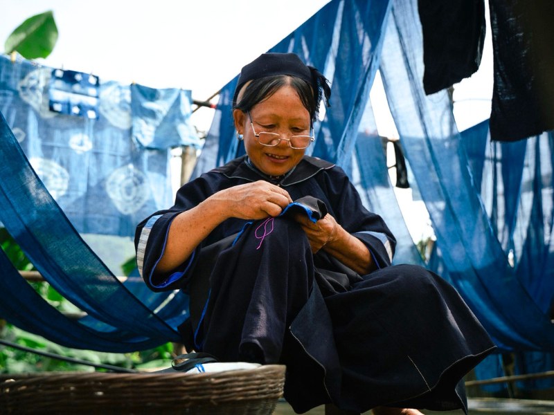 Il broccato vietnamita, l’eleganza delle minoranze etniche