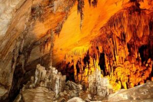 grotta di hua ma cao bang